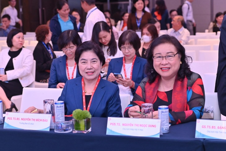 Đại biểu tham dự hội nghị